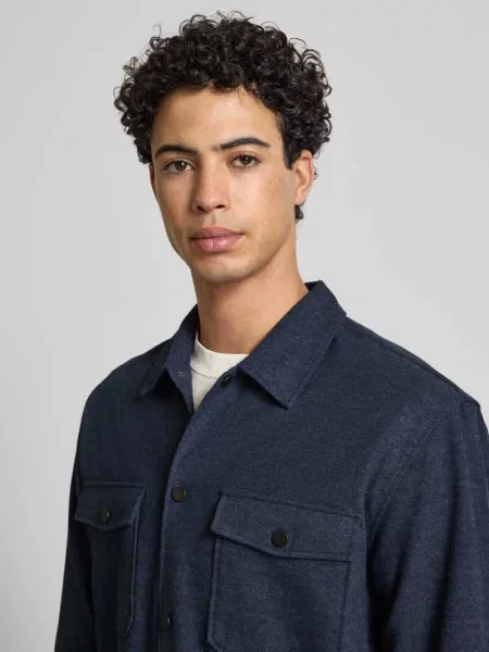 Kurtka koszulowa o kroju regular fit z dodatkiem model ‘MARK’ Only & Sons granatowa