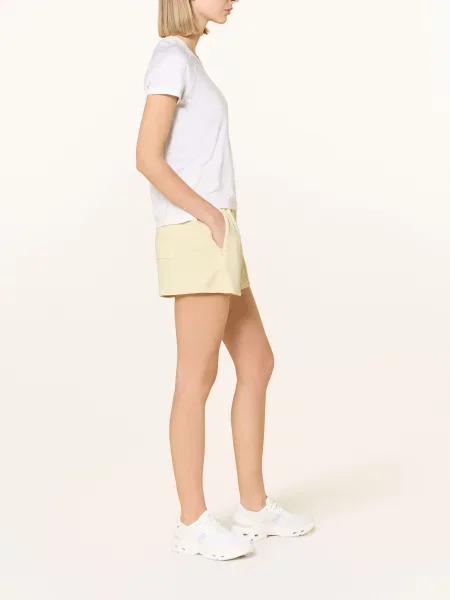 Sweaty Betty Šortky tmavě žlutá
