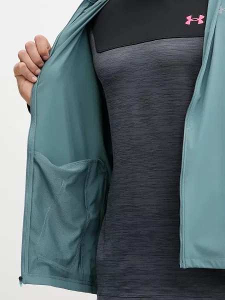 Демисезонная куртка Under Armour зеленая
