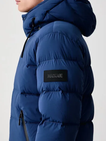 Mackage sídzseki férfi