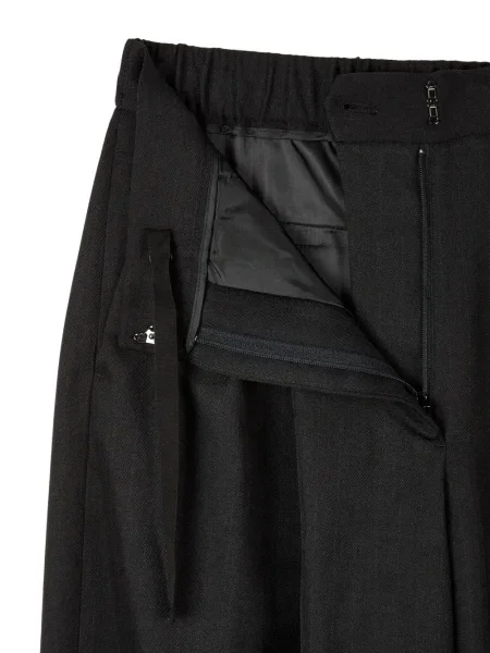 Pantaloni Studio Tomboy plisate negru