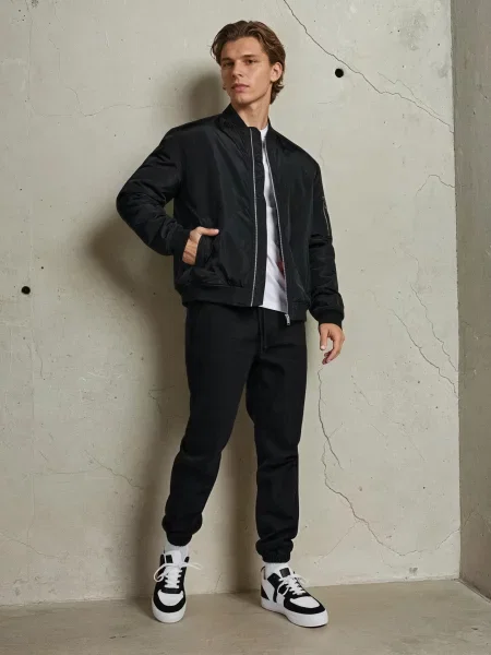 Бомбер Sinsay черный