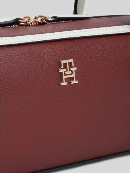 Torebka bagietka Tommy Hilfiger skórzana