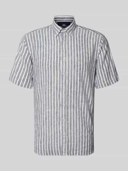 Koszula casualowa o kroju regular fit z kołnierzykiem typu button down Fynch-hatton granatowa