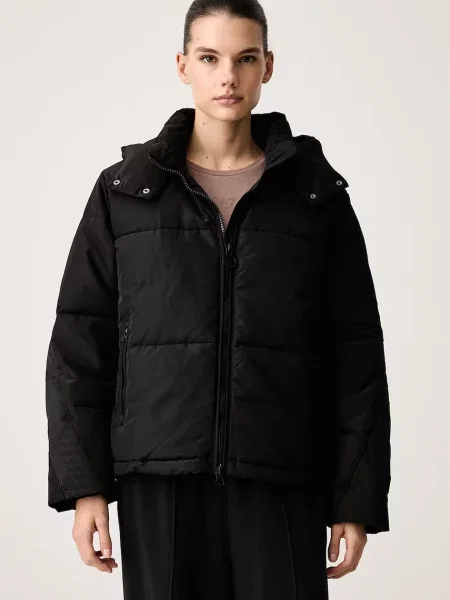Emporio Armani prošivena jakna za žene crna