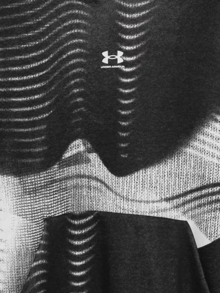 Суичър с качулка Under Armour с принт с абстрактен десен черно