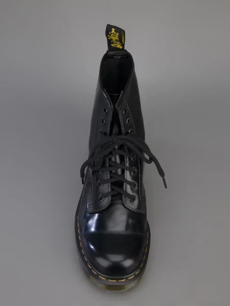 Šněrovací krajkové kotníkové boty Dr. Martens černé