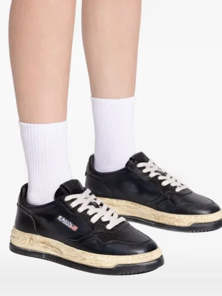 Sneakerși Autry din piele zdrențuiți negru