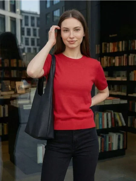 Светр-блузка червоний