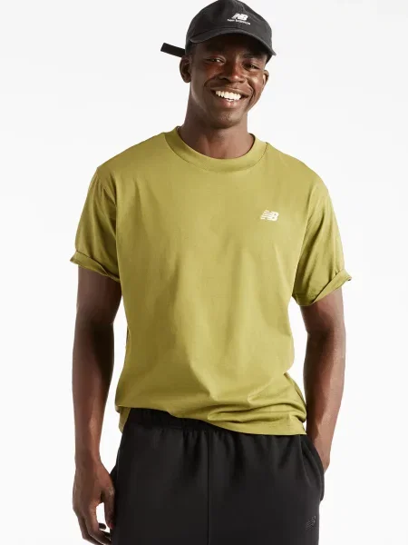 Спортивна футболка New Balance оливкова