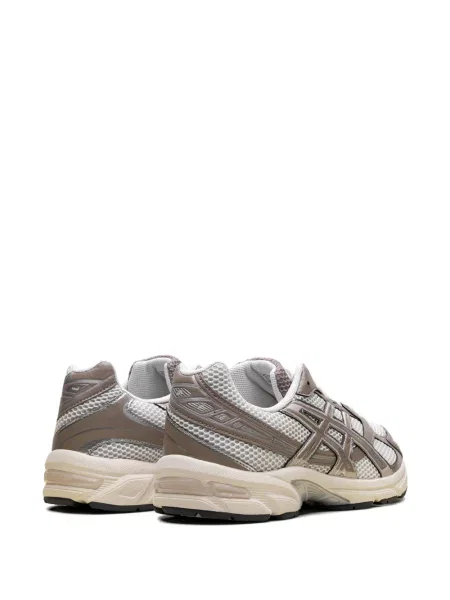 Sneakerși Asics gri