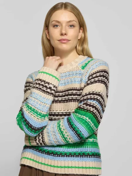 Sweter o kroju relaxed fit z dzianiny z dodatkiem wełny model ‘BIBI’ Y.a.s biały