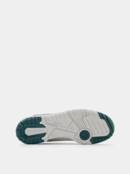 Кожаные кроссовки New Balance белые