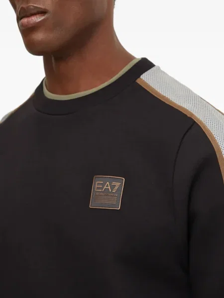 Φούτερ Ea7 Emporio Armani με σχέδιο μαύρο