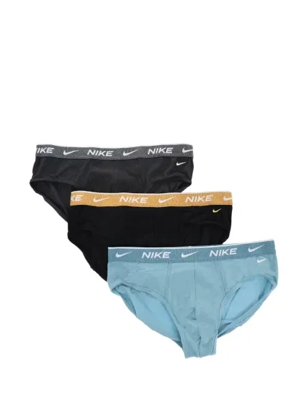 Scurt chiloți Nike cu imagine cu model floral negru