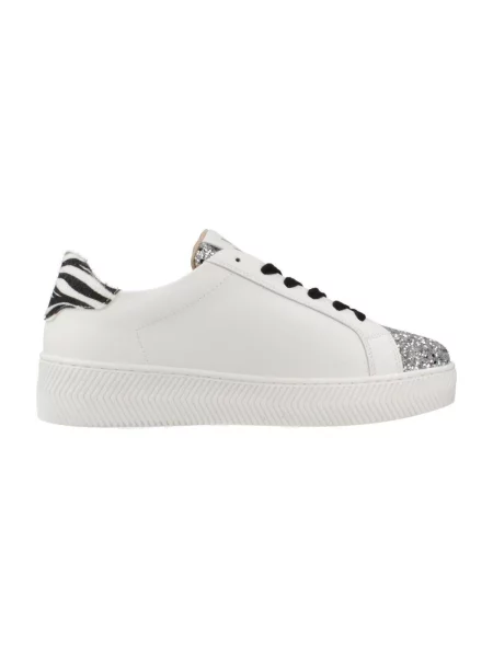 Pantofi Vanessa Wu alb