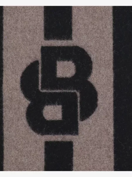 Шал Boss черно