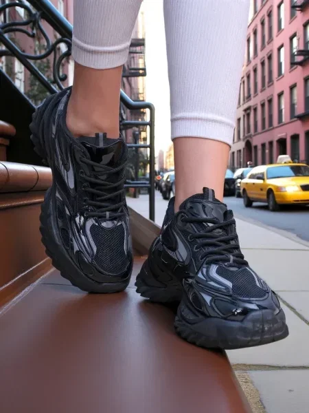 Sneakerși Resti de lac negru