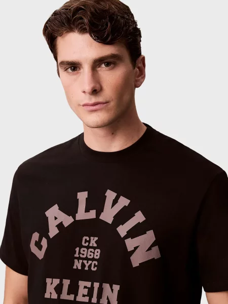 Футболка Calvin Klein Jeans чорна