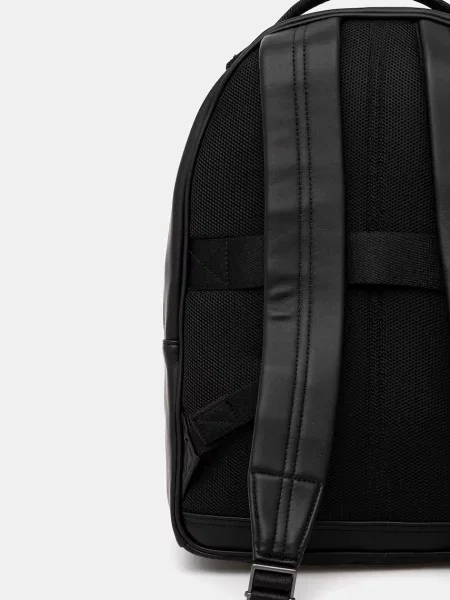 Calvin Klein hátizsák nagy sima fekete