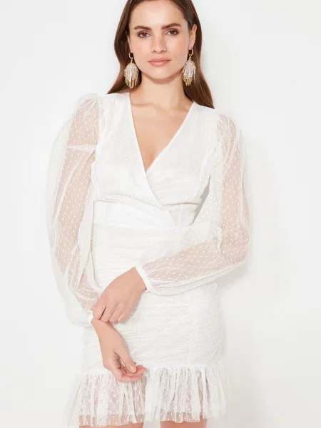 Sukienka mini Trendyol biała