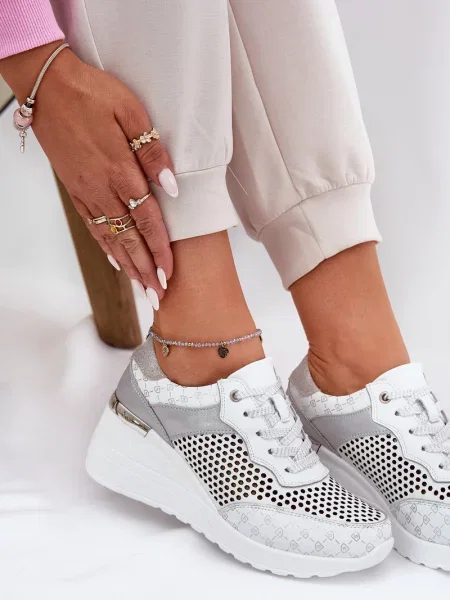 Kožené tenisky S. Barski na klínovém podpatku bílé