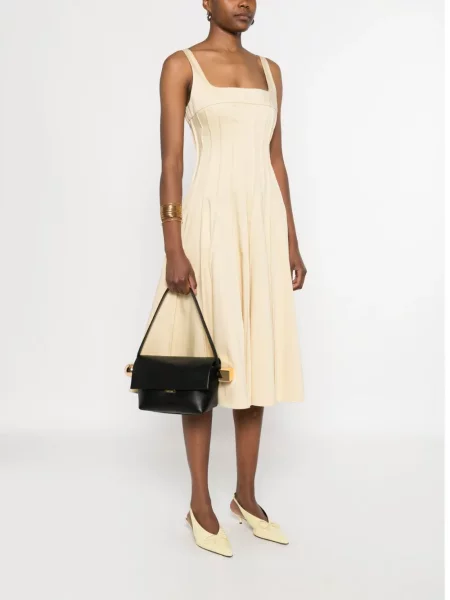 Rankinė Jacquemus juoda