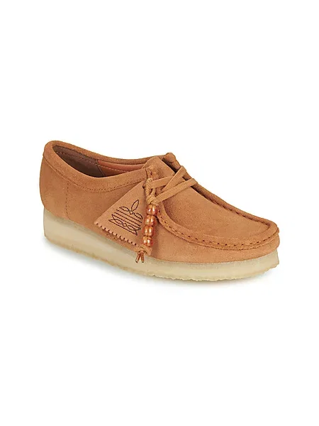 Nizki čevlji Clarks Originals iz semiša