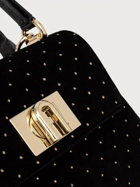 Топ Furla