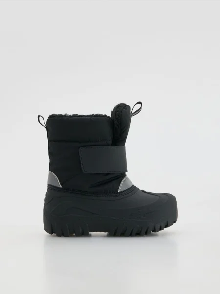 Дутики Reserved на липучках черные