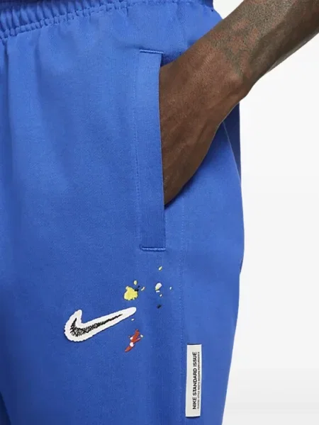 Тениска Nike кепър в тропически десен кафяво