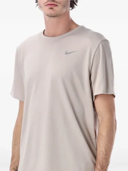 Trčanje majica Nike smeđa