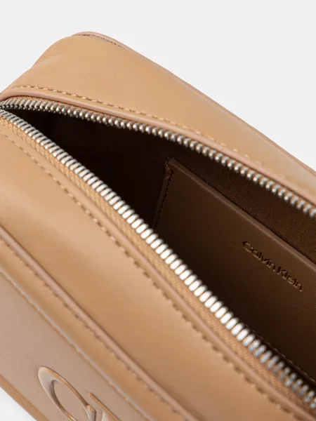 Calvin Klein Táska Bold Ck Camera Bag  bézs
