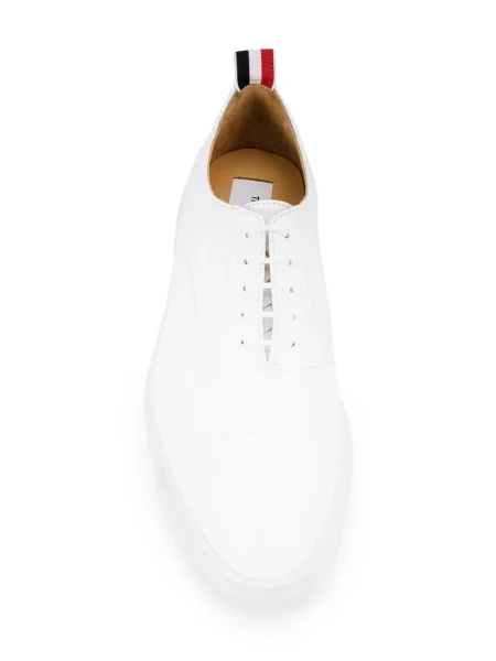 Oxford Thom Browne cu șireturi din dantelă alb