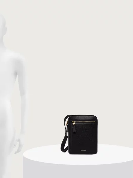 Crossbody táska Calvin Klein fekete