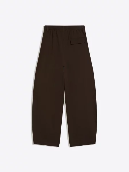 Bershka Hlače z naborki čokolada