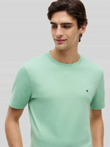 T-shirt o kroju regular fit z czystej bawełny Tommy Hilfiger