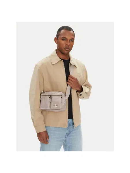 Calvin Klein Crossover torbica Tech Utility Camera Bag Écru