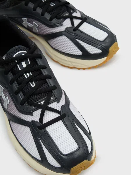 Кроссовки Under Armour Ua Hovr черные