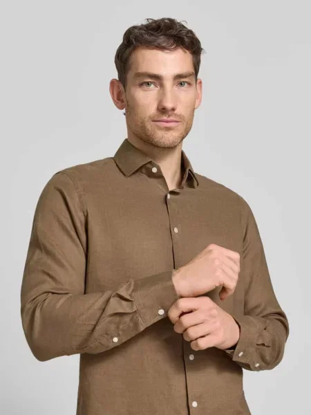 Koszula lniana o kroju regular fit z kołnierzykiem kent Christian Berg Men