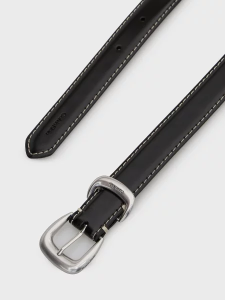 Кожаный ремень Calvin Klein с лого черный