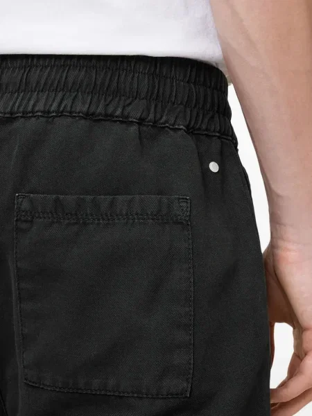 Pantaloni scurți Allsaints negru