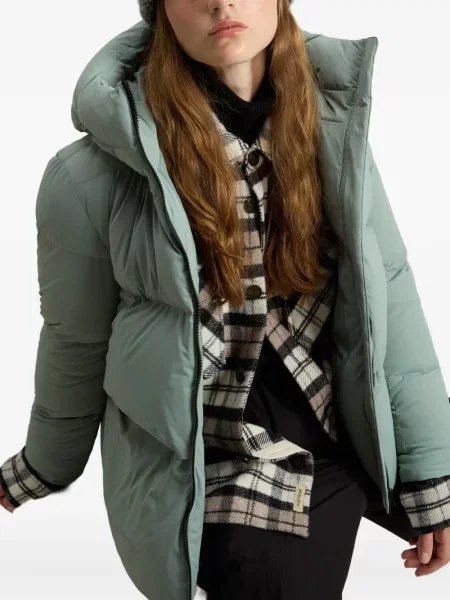 Geacă cu puf Woolrich cu glugă verde