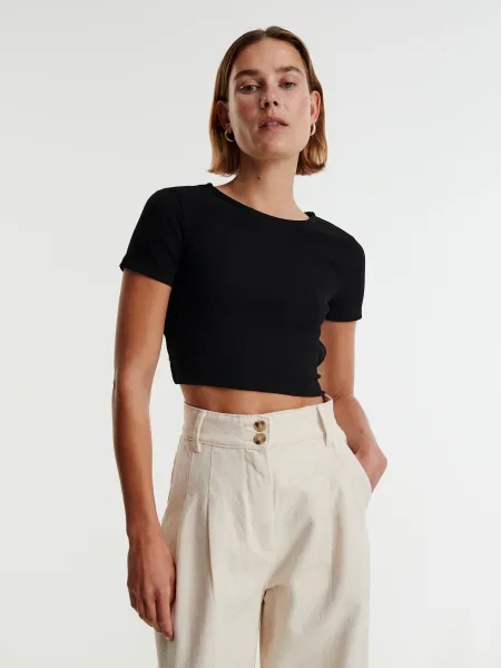 EDITED Top Anke' negru