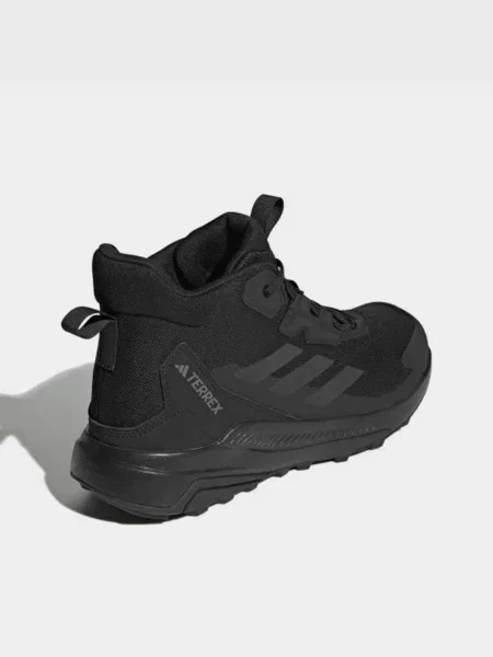 Ботинки Adidas черные