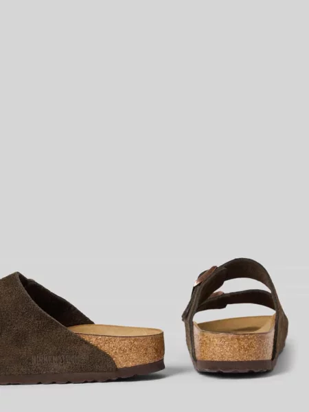 Klapki Birkenstock zamszowe brązowe