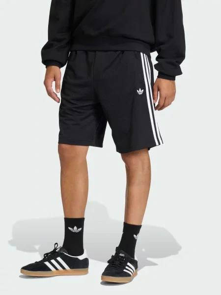 Повсякденні шорти adidas Adicolor перероблений чорний