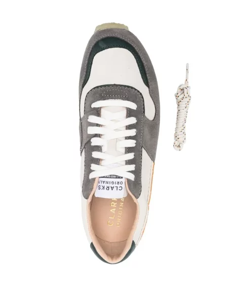 Велурени маратонки Clarks Originals сиво