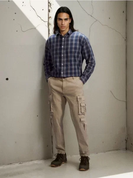 Sinsay Spodnie cargo beżowy