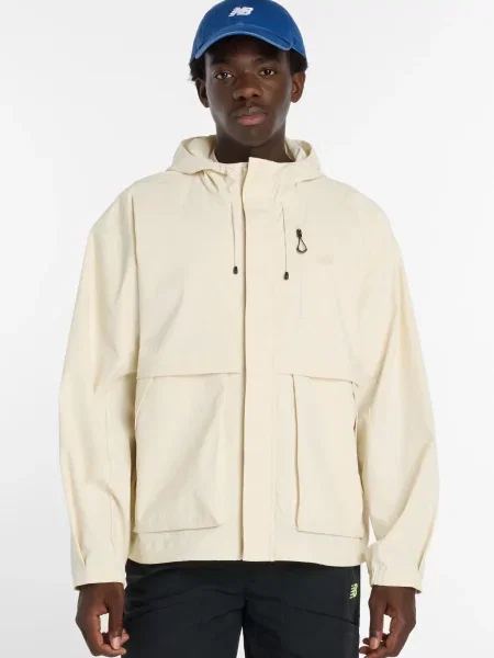 Ветровка New Balance бежевая